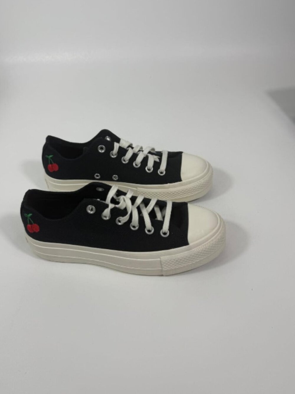 Converse Women Chuck Taylor All Star Lift Platform In Black Cherries US 7.5 - Picture 3 of 5